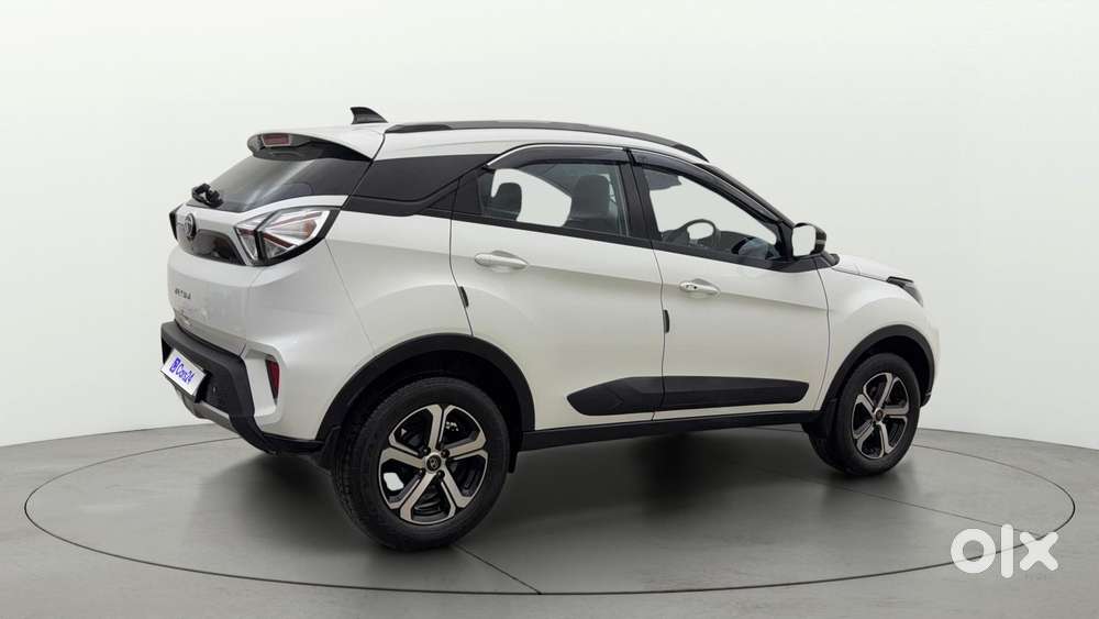 Tata Nexon 1.2 Revotron Xza Plus, 2022, Petrol