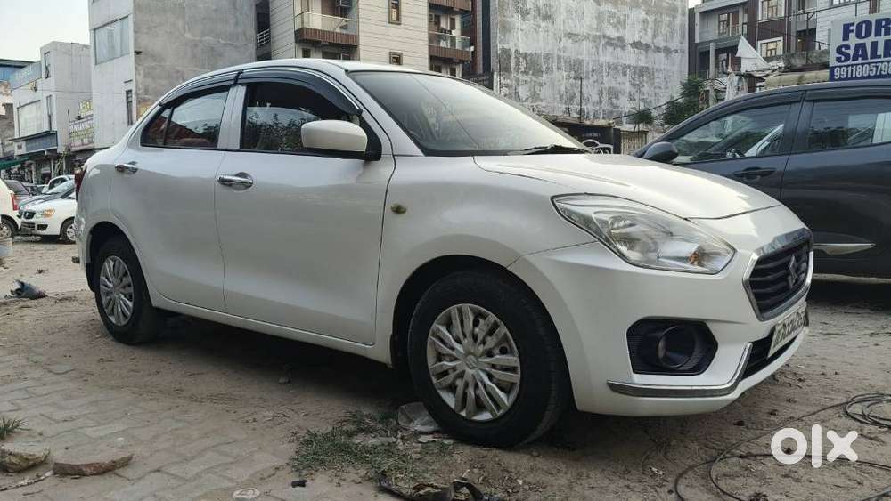 Maruti Suzuki Swift Dzire Lxi Option, 2017, Cng & Hybrids