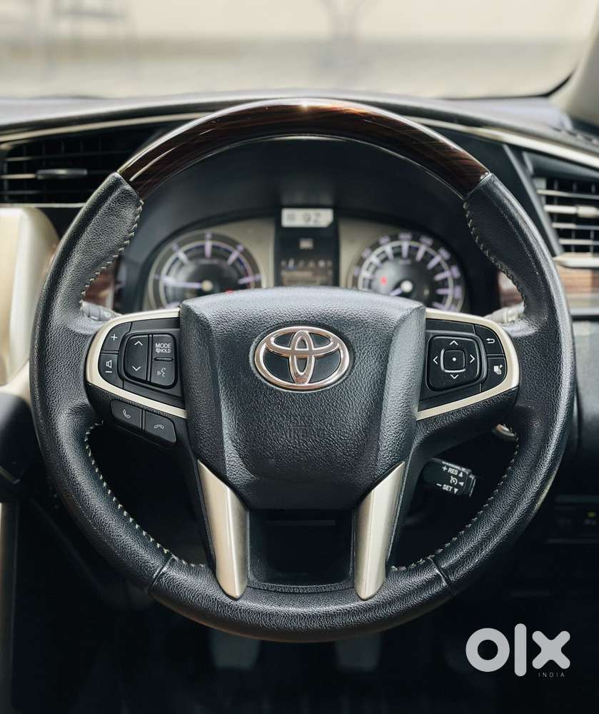 Toyota Innova Crysta 2.4 V, 2024, Diesel