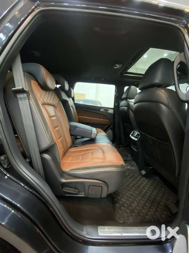 Mahindra Alturas G4 4wd At, 2019, Diesel