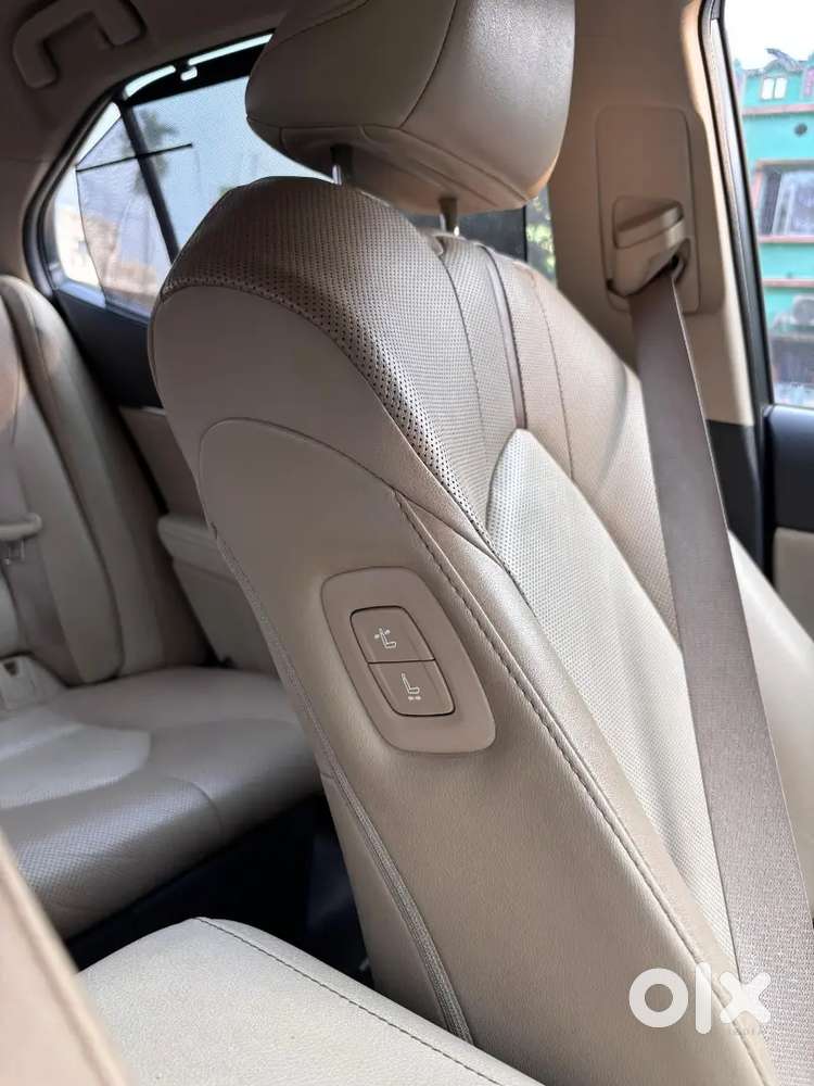 Toyota Camry 2022 Petrol Well Maintained