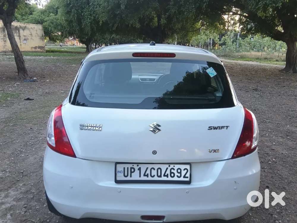 Maruti Suzuki Swift Vxi 2015