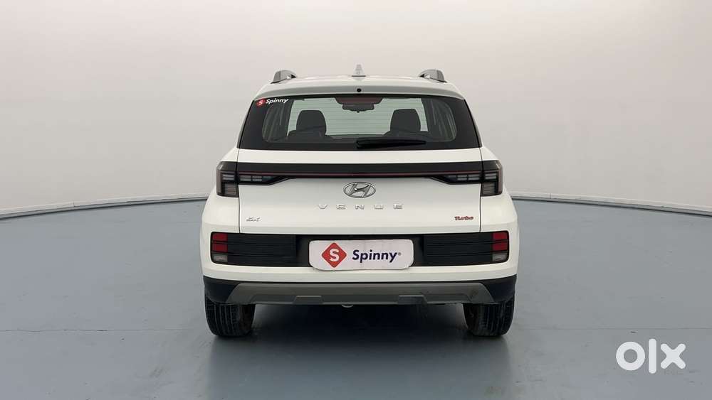 Hyundai Venue 1.0 Sx (o) Turbo Dct, 2022, Petrol