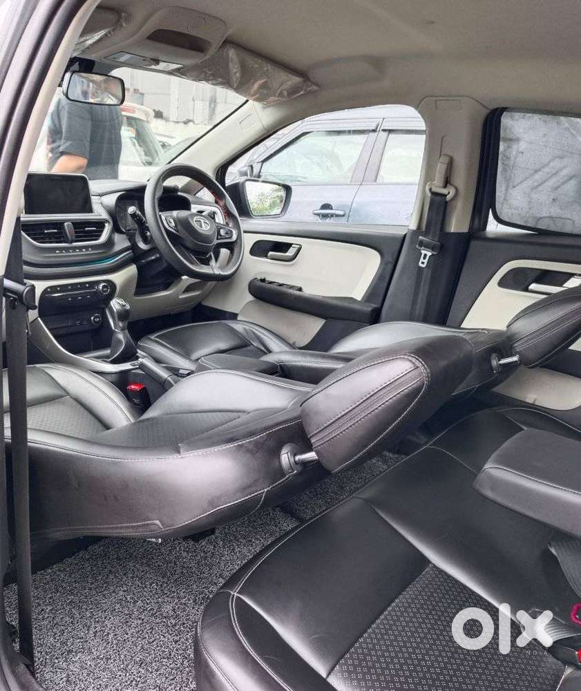 Tata Altroz Xz, 2023, Petrol