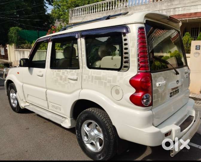Mahindra Scorpio Vlx 2wd Abs At Bsiii, 2010, Diesel