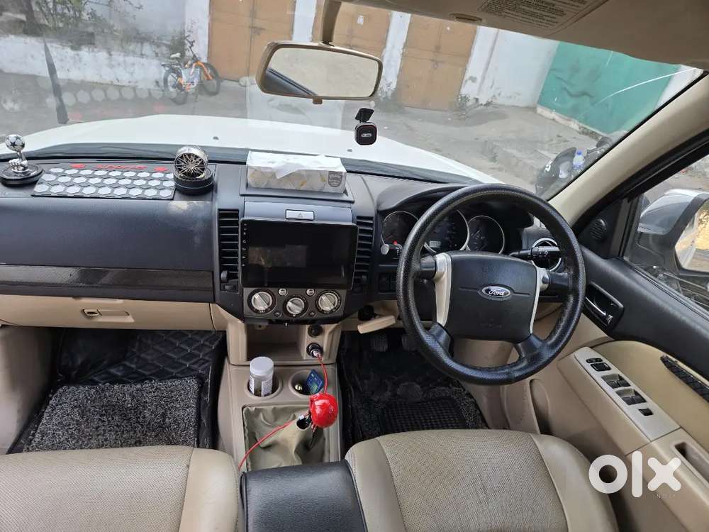 Ford Endeavour 2013 Diesel 105000 Km Driven