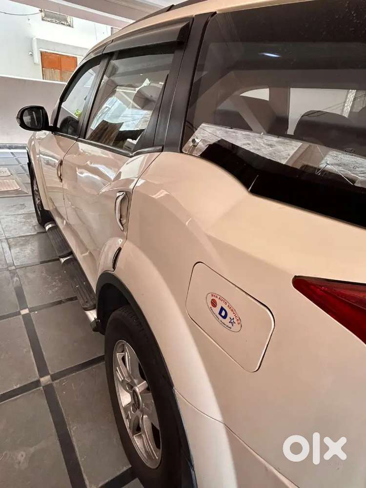 Mahindra Xuv500 W8 Top Model Diesel Manual  Single Family Maintained