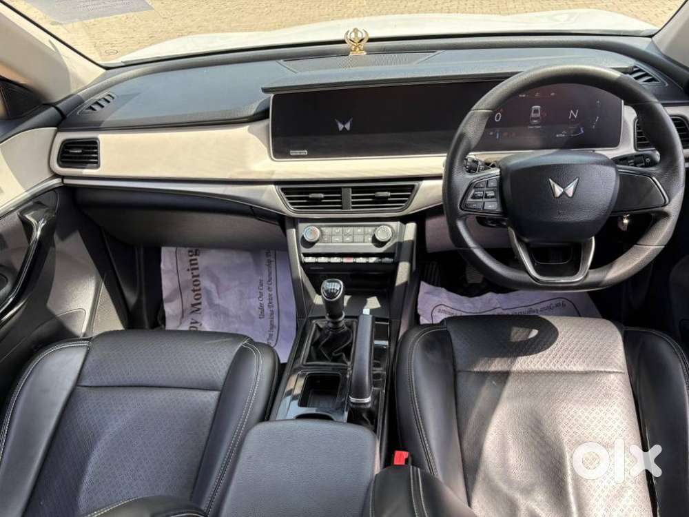 Mahindra Xuv700 2.2 Ax 5 Diesel Mt Str, 2022, Diesel