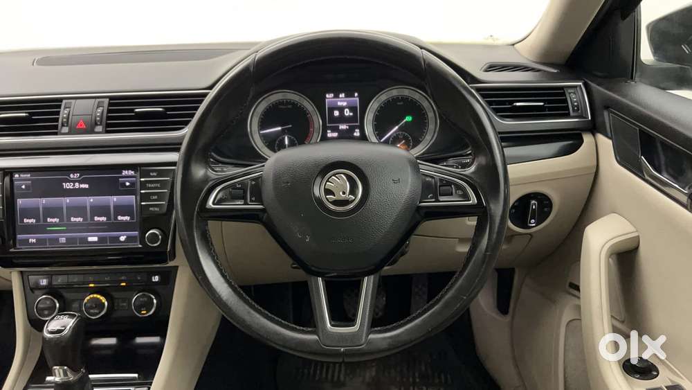 Skoda Superb Lk 1.8 Tsi At, 2016, Petrol