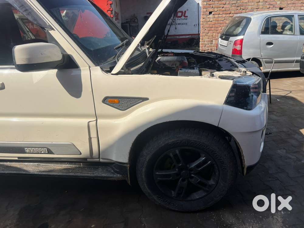 Mahindra Scorpio 2015 Diesel 169580 Km Driven