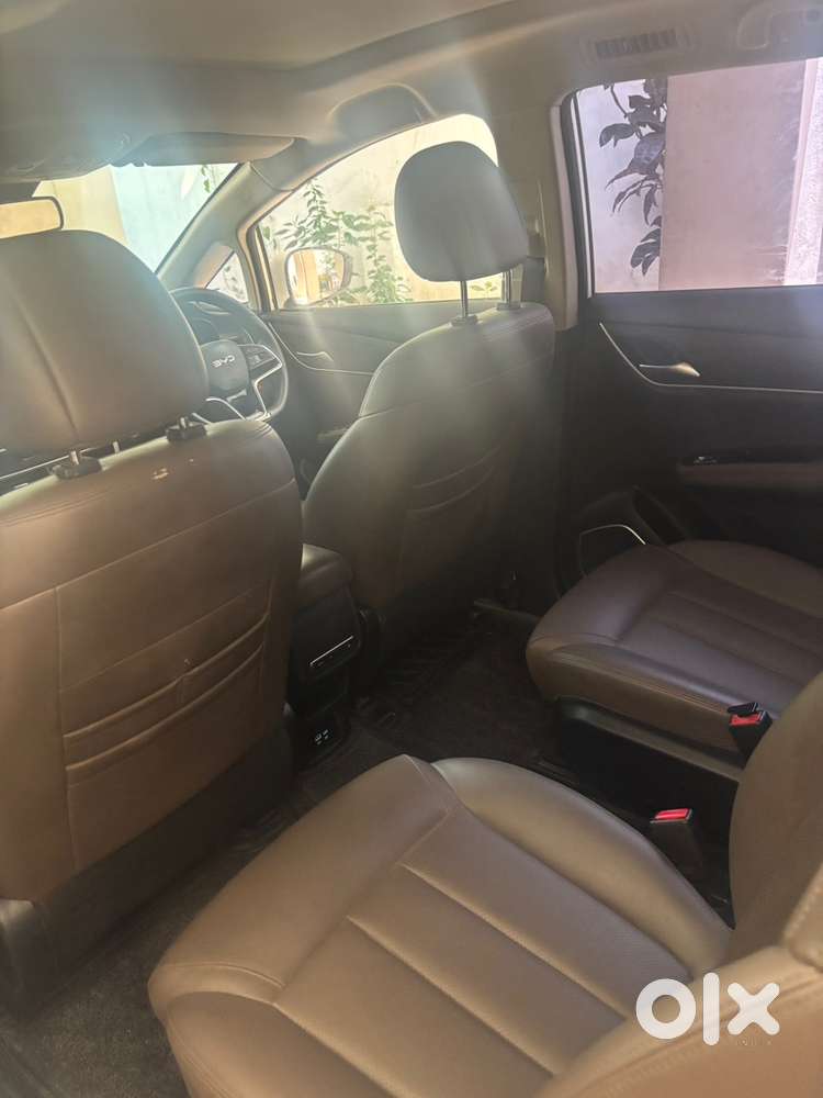 Byd Emax 7 Superior Nov 2024