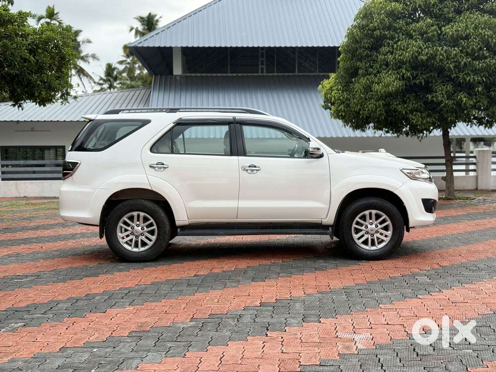Toyota Fortuner 3.0 4x2 Automatic, 2012, Diesel