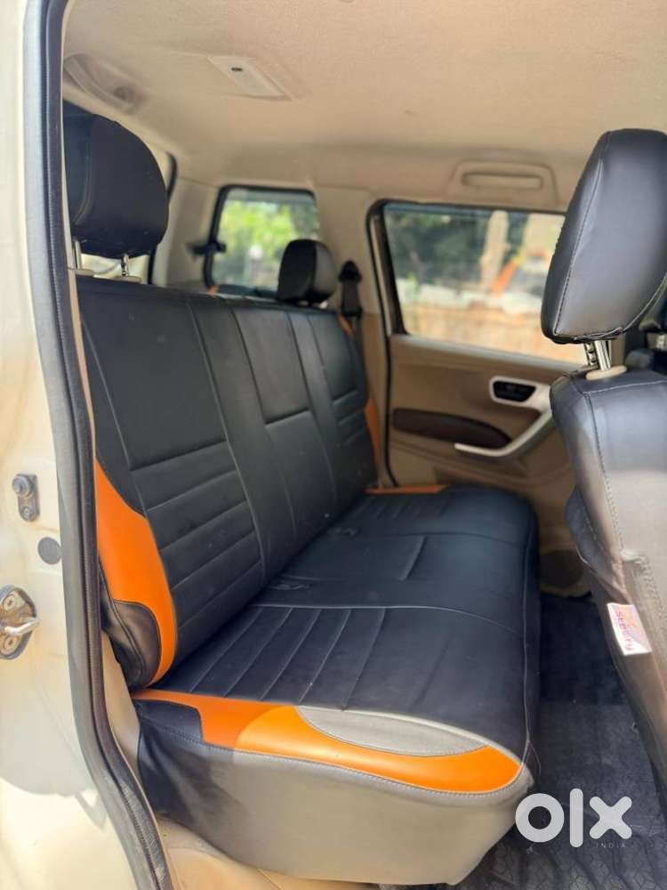 Mahindra Tuv 300 T8, 2017, Diesel