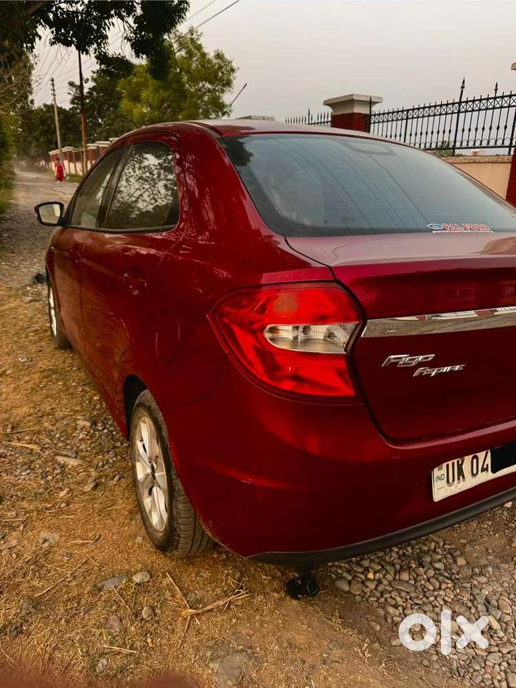 Ford Aspire Titanium Diesel Car 2015 Well Maintained