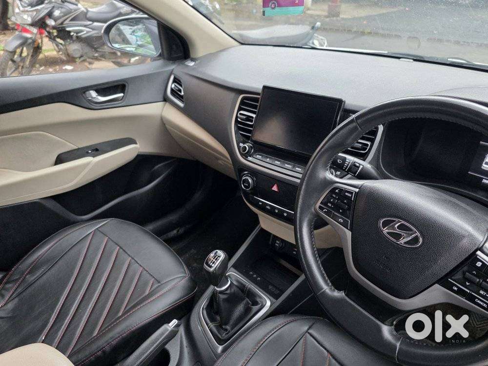 Hyundai Verna Sx 1.5 Petrol Ivt, 2022, Petrol