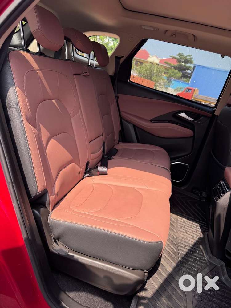 Mg Hector Plus Savvy Pro 1.5 Turbo Petrol Cvt 7 Str, 2024, Petrol