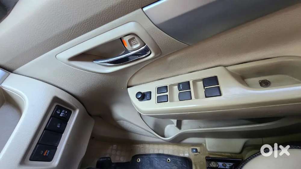 Maruti Suzuki Ertiga 2012