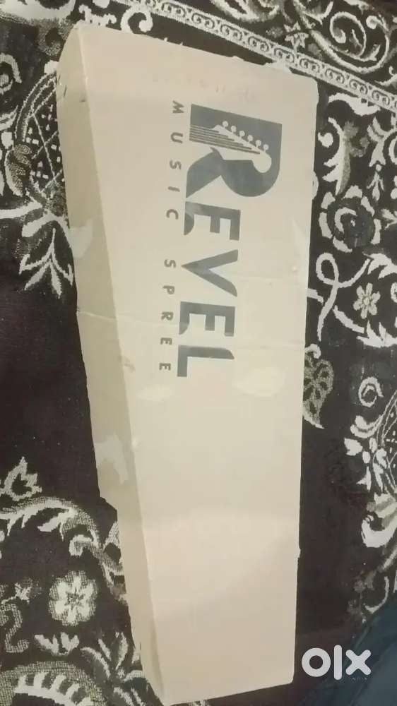 1 year Guitar for sell