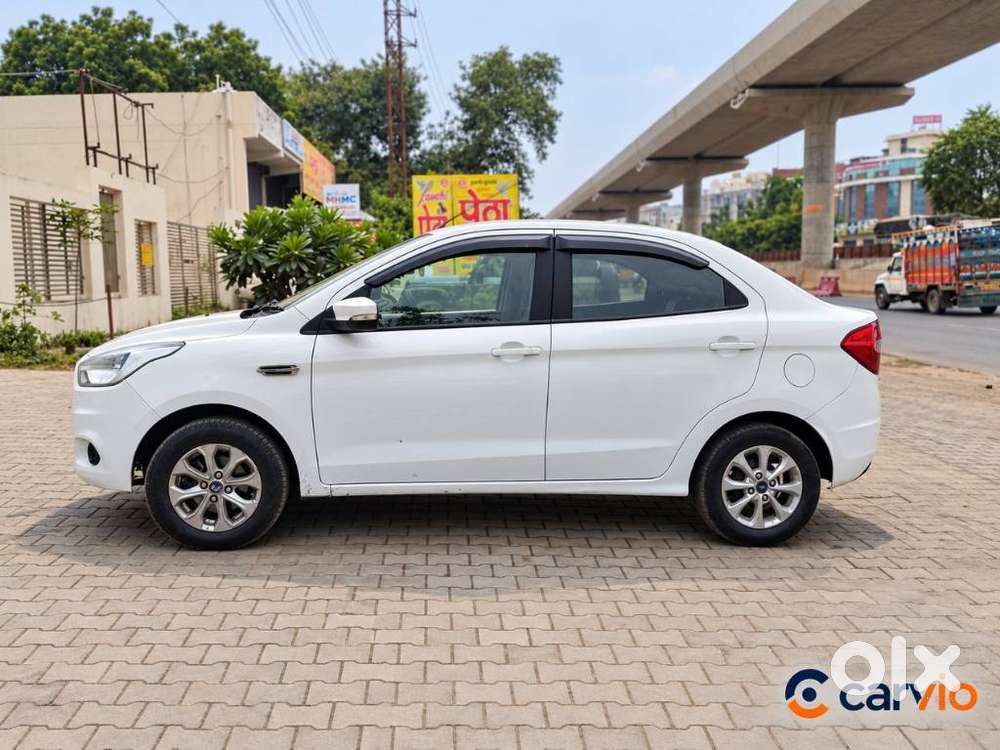 Ford Aspire Titatinium Blu Ti-vct, 2016