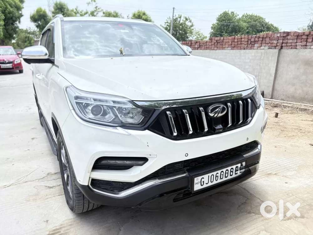 Mahindra Alturas G4 4wd At, 2022, Diesel