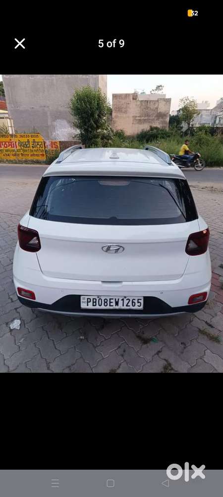 Hyundai Venue 1.2 S Plus, 2022, Petrol
