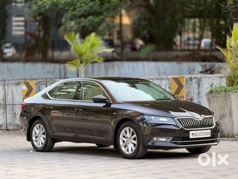 Skoda Superb Style 1.8 Tsi At, 2017, Petrol