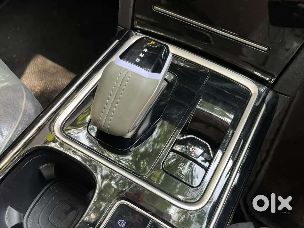 Mahindra Xev 9e Pack Two, 2025, Electric