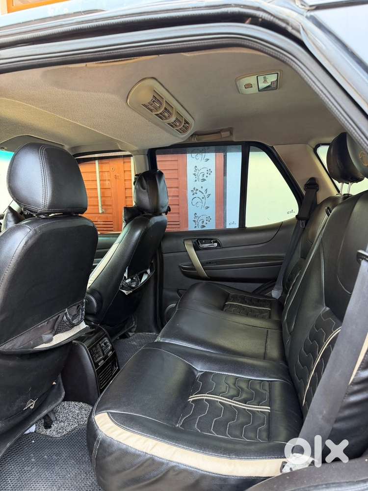 Tata Safari Storme 2016