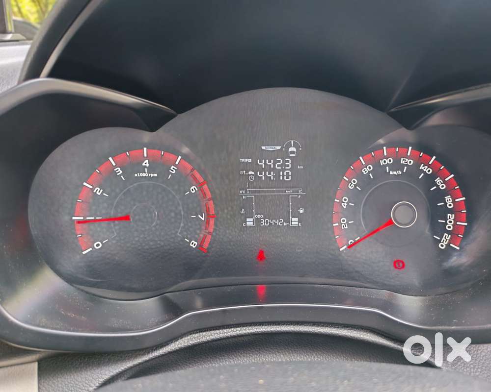 Mahindra Xuv300 W6, 2019, Petrol