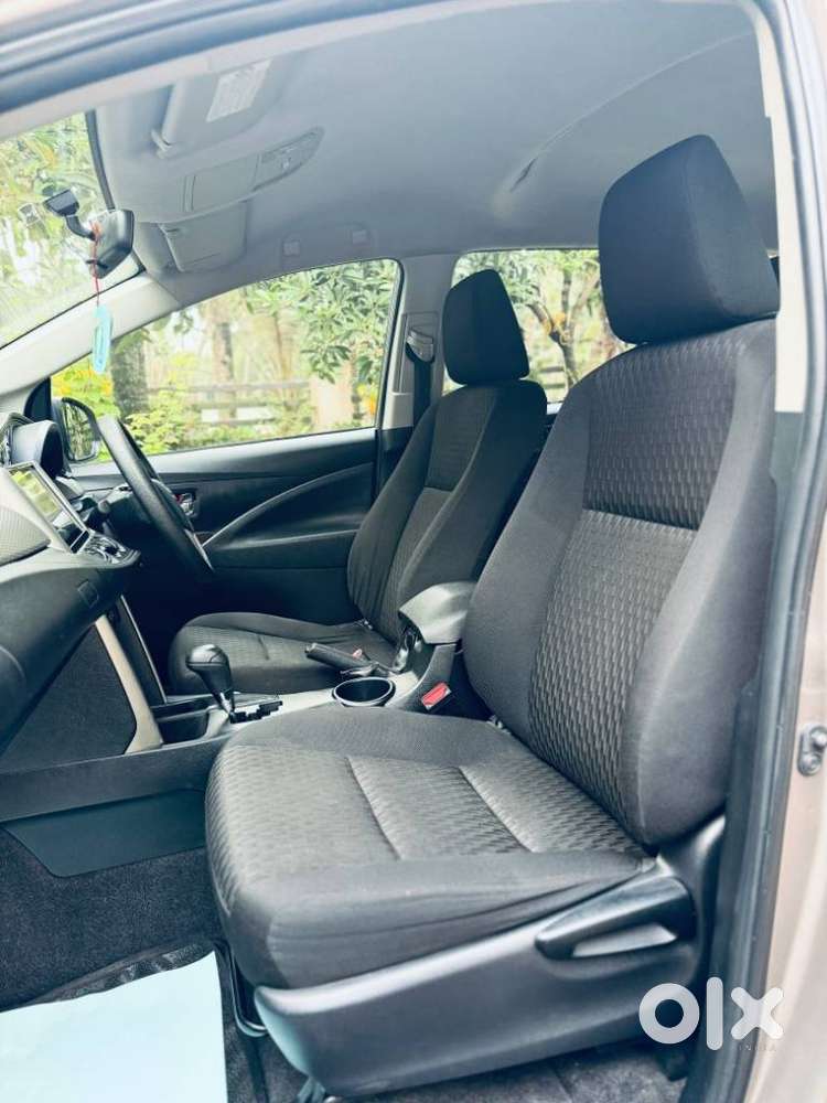 Toyota Innova Crysta 2.8 Gx At, 2016, Diesel