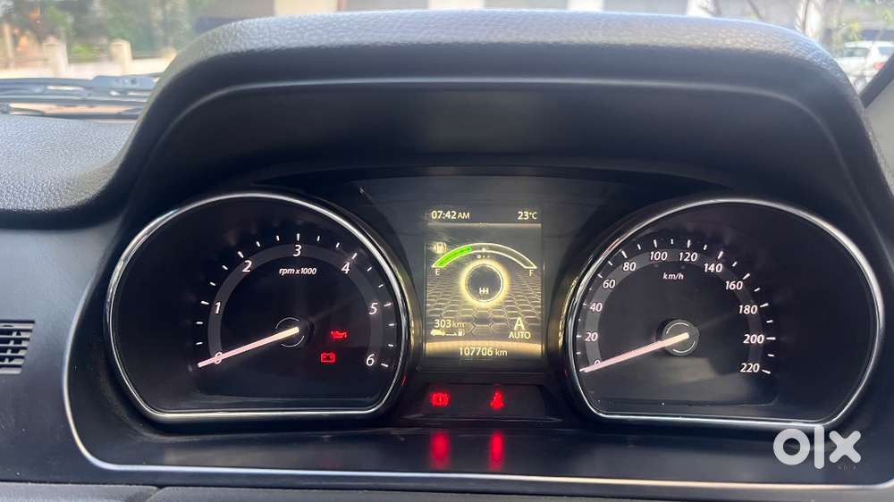 Hexa Xm 7 Seater, 6 Gear Manual