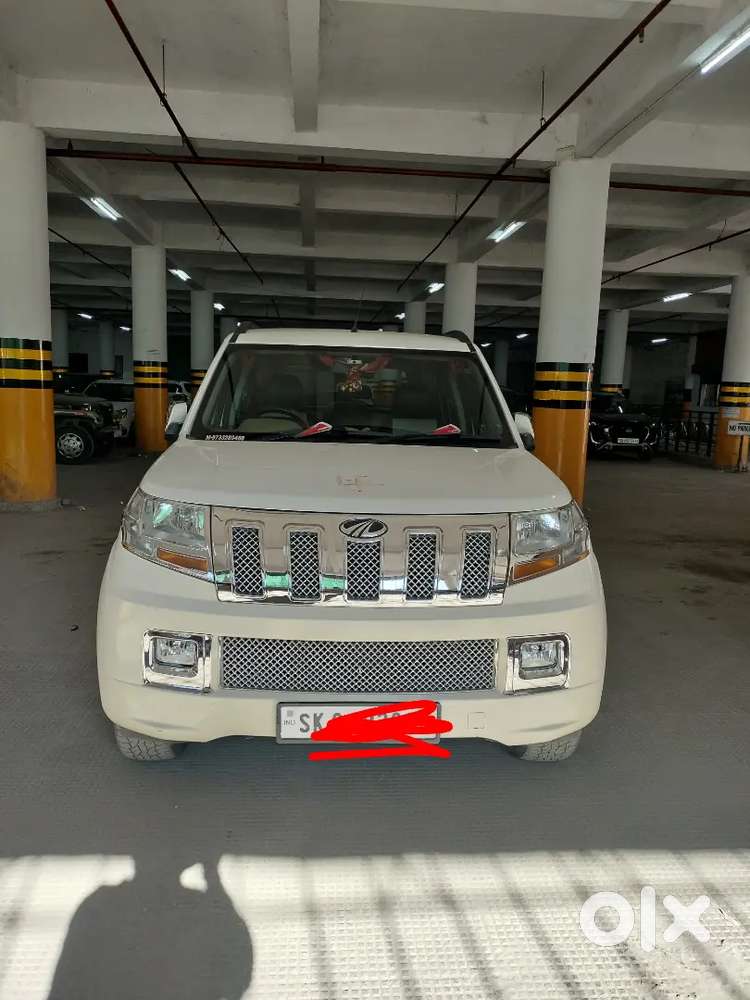 Mahindra Tuv 300 2016 Diesel 70879 Km Driven