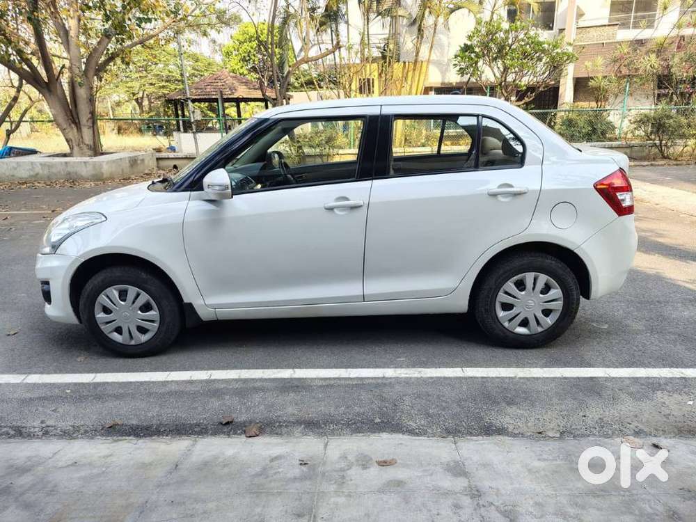 Maruti Suzuki Swift Dzire 1.2 Vxi Bsiv, 2014, Petrol