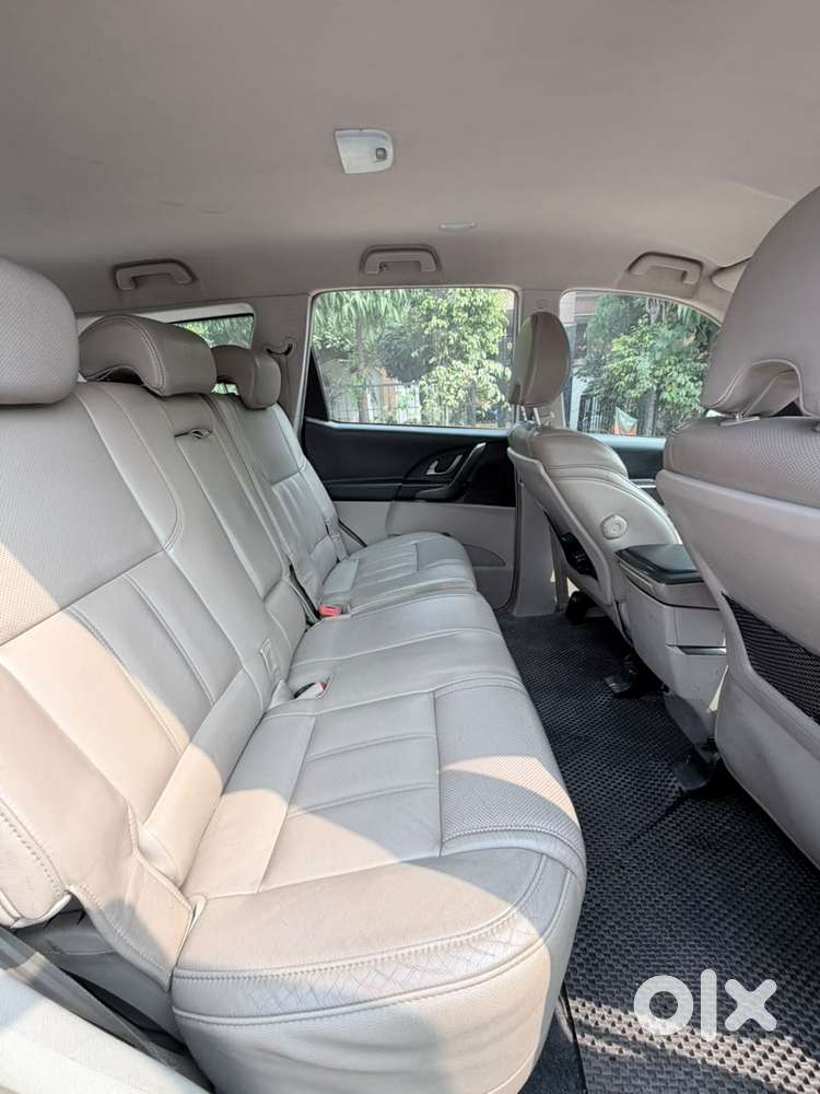 Mahindra Xuv500 W8 At, 2017, Diesel