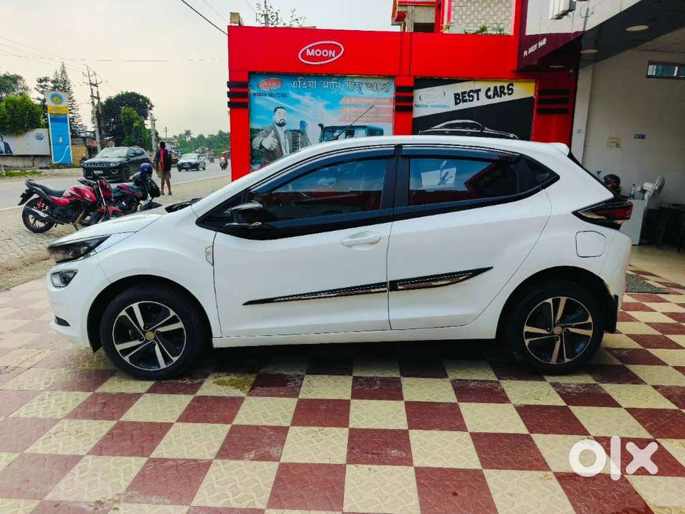 Tata Altroz 1.2 Xz (o), 2022, Petrol