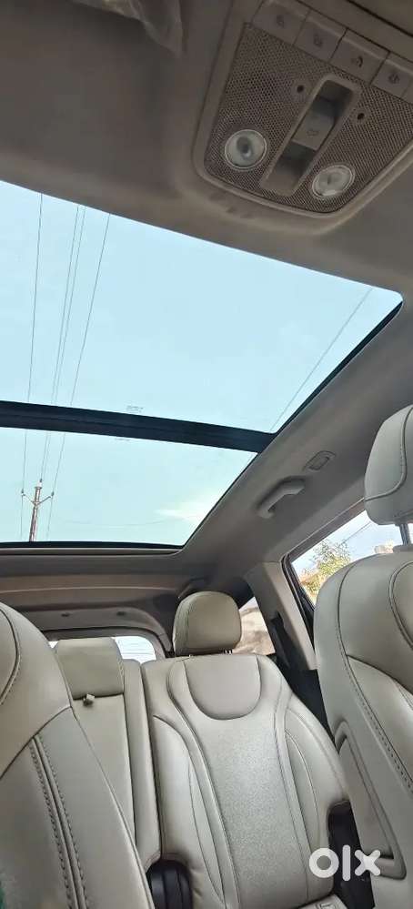 Mahindra Xuv700 2022 Diesel 100000 Km Driven