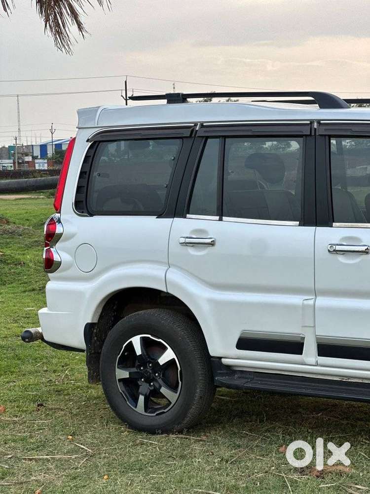 Mahindra Scorpio Classic 2.2 S 11 Mt 7 Str, 2024, Diesel