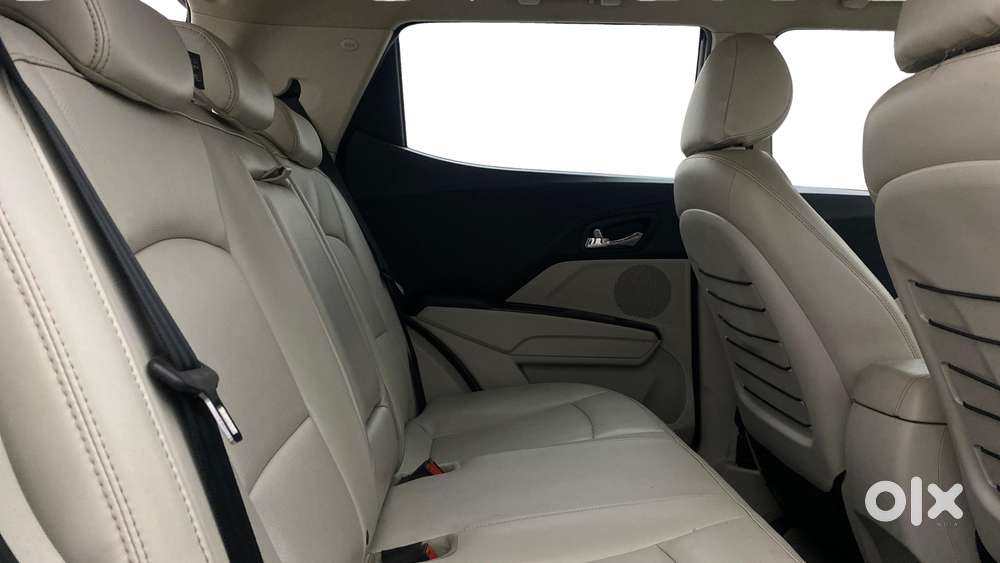 Mahindra Xuv300 W8 Option, 2022, Petrol
