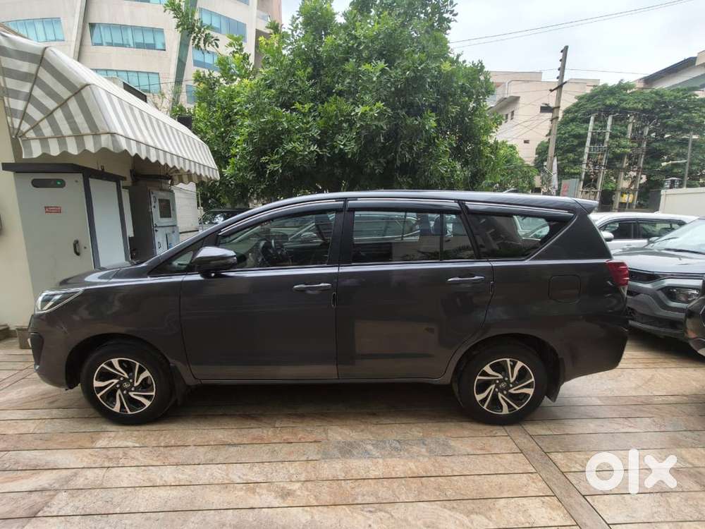 Toyota Innova Crysta 2022