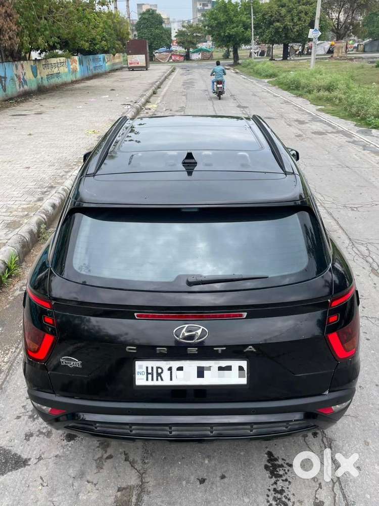 Hyundai Creta Petrol Sunroof 8/2023 S+ Knight Edition