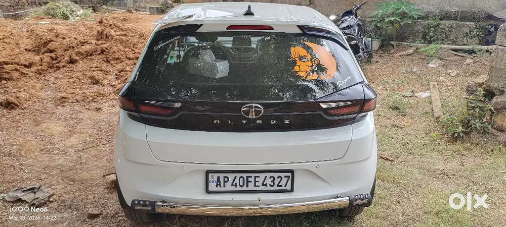 Tata Altroz 2025 Petrol Well Maintained 9,000 Driven 1st Onwer