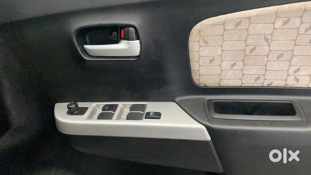 Maruti Suzuki Wagon R 1.0 2015-2019 Vxi Amt, 2015, Petrol