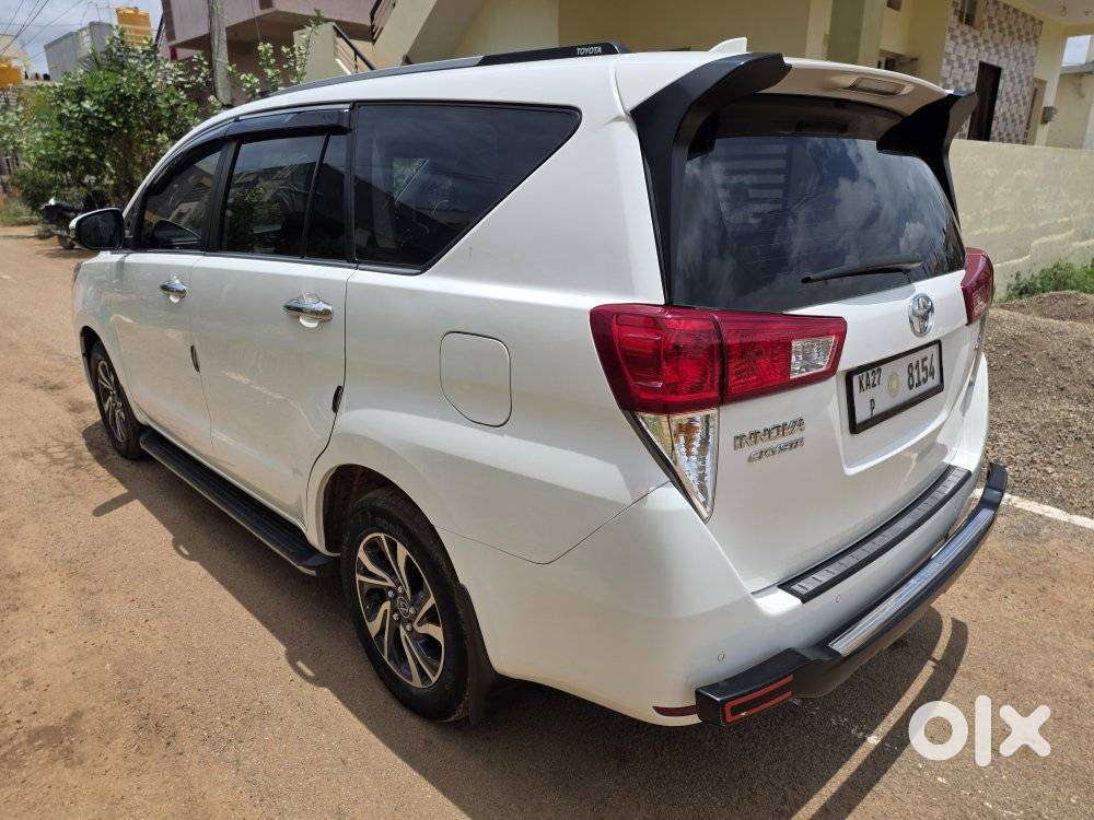 Toyota Innova Crysta 2.4 V 8 Str, 2025, Diesel