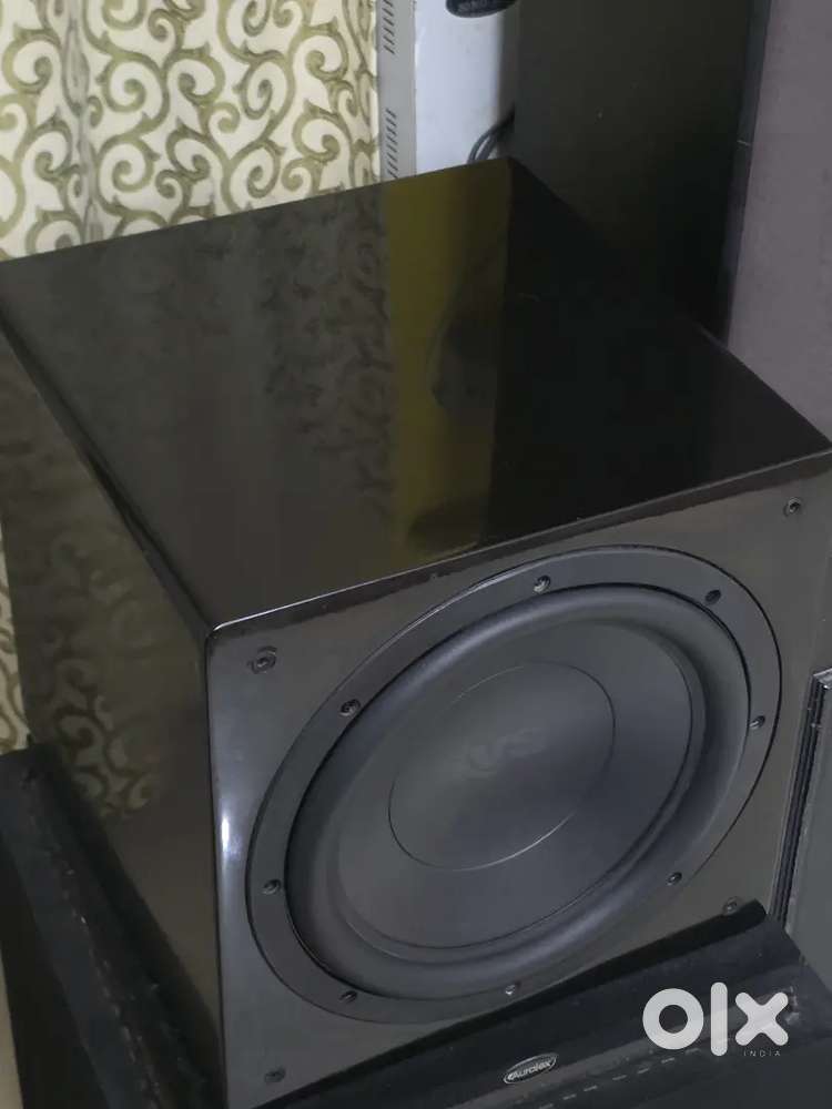 SVS Sledge STA-400D Powerful 400 to 800watts Rms is a Class-D digital