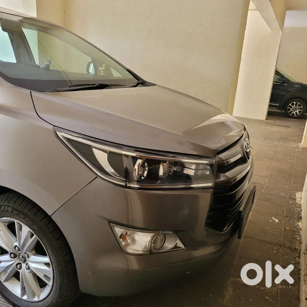 Toyota Innova Crysta 2016 Diesel 221442 Km