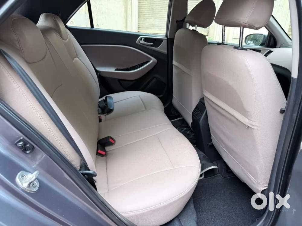 Hyundai Elite I20 1.2magna Executive At, 2018, Petrol