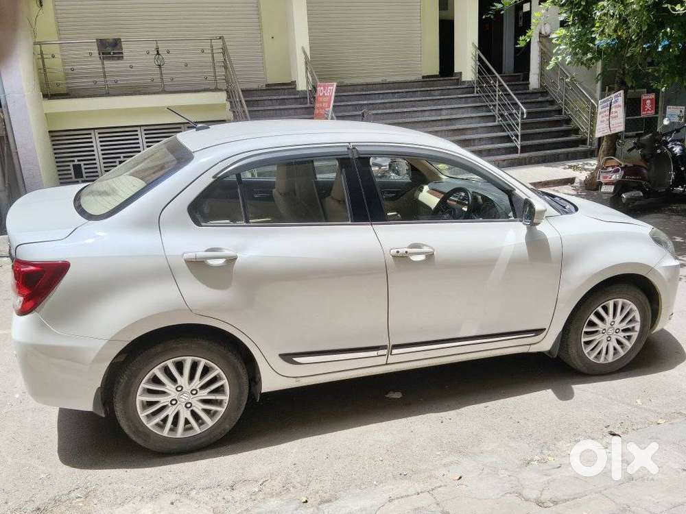 Maruti Suzuki Dzire 1.2 Zxi, 2017, Petrol