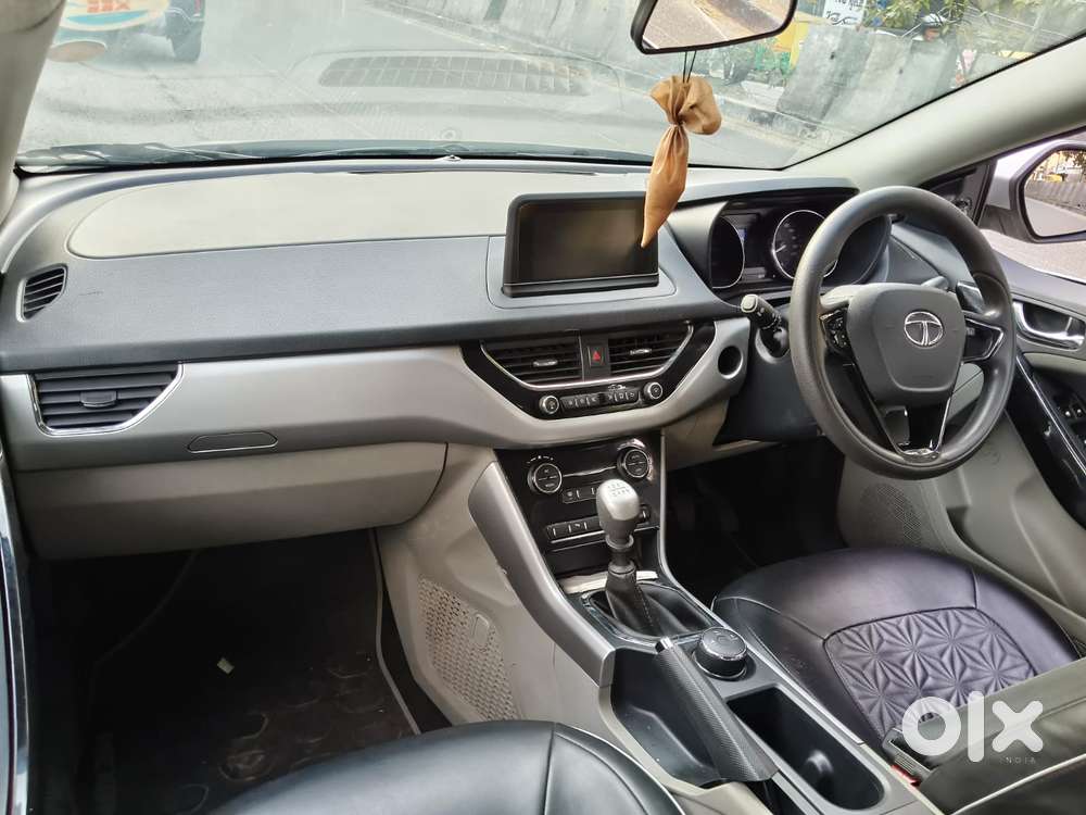 Tata Nexon 1.2 Revotron Xm (s), 2018, Diesel
