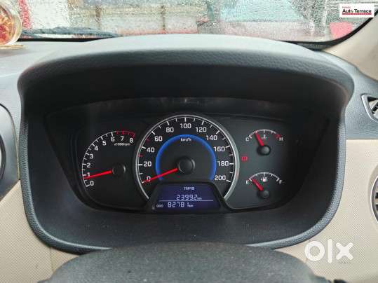Hyundai Grand I10 Sportz, 2016, Petrol
