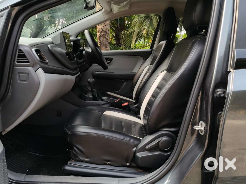 Tata Altroz 1.2 Xe, 2021, Petrol